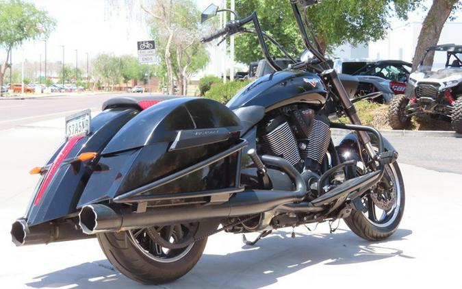 2014 Victory Motorcycles Cross Roads 8-Ball Gloss Black