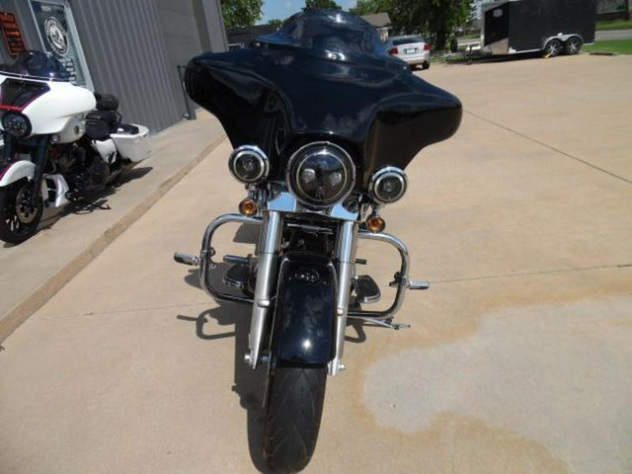 2006 Harley-Davidson® FLHXI