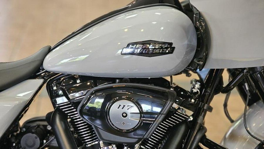 2025 Harley-Davidson® FLTRX - Road Glide®