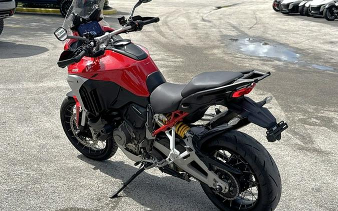 2022 Ducati Multistrada V4S Ducati Red / Spoked Wheels