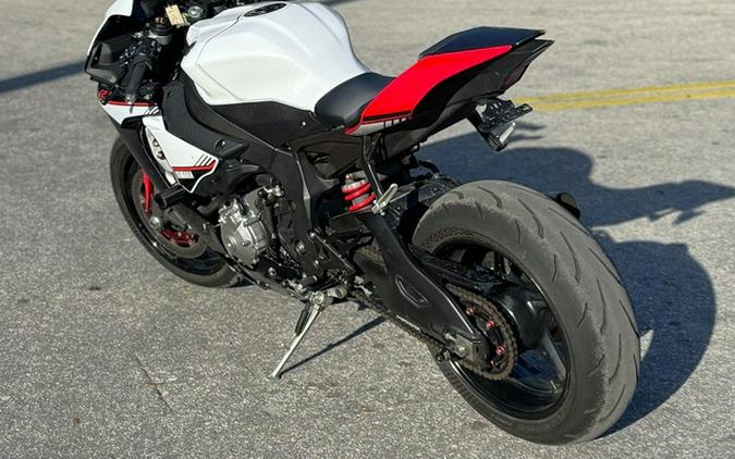 2016 Yamaha YZF-R1 R1