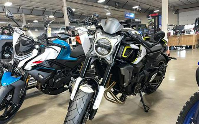 2023 CFMOTO 700CL-X Sport