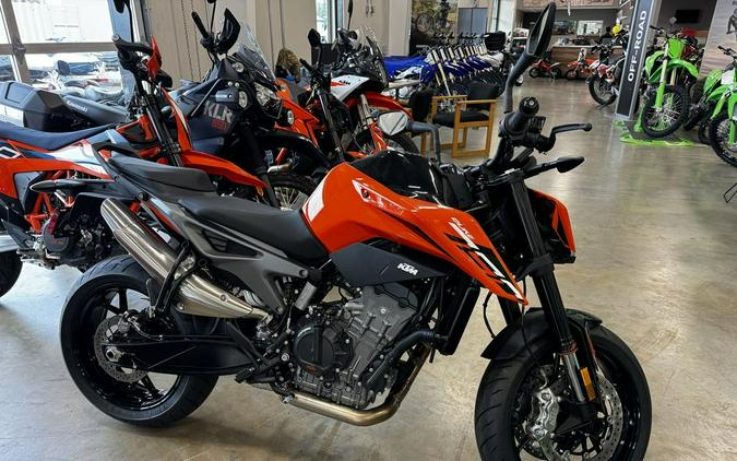 2024 KTM 790 Duke