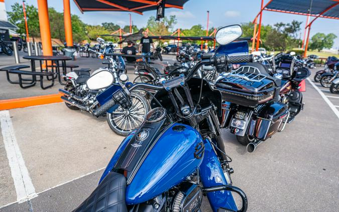 2023 Road King Special FLHRXS