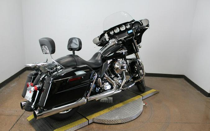 Harley-Davidson® Street Glide® Special 2016 FLHXS 642238T BLACK W/PINSTRIPE