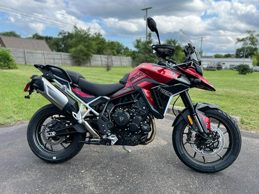 2024 Triumph Tiger 900 GT Pro Carnival Red / Sapphire Black