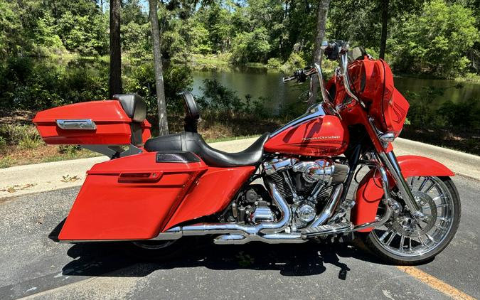 FLHXS 2017 Street Glide® Special