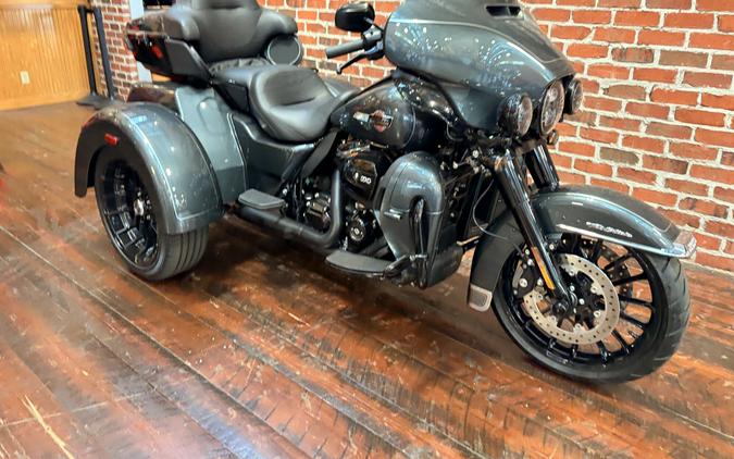 FLHTCUTG 2025 Tri Glide Ultra