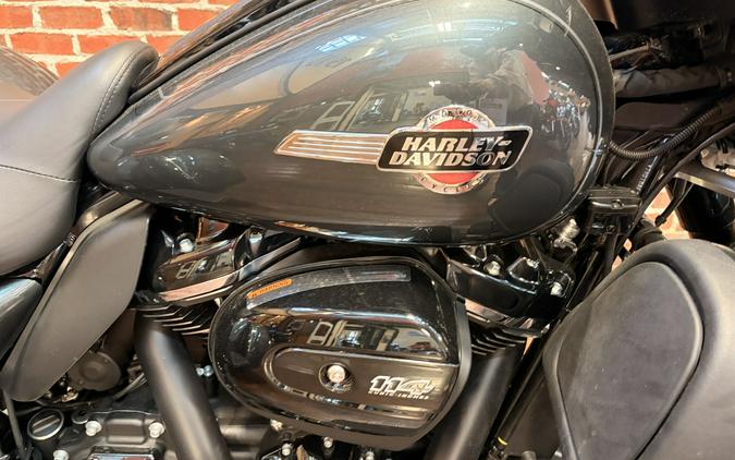 FLHTCUTG 2025 Tri Glide Ultra