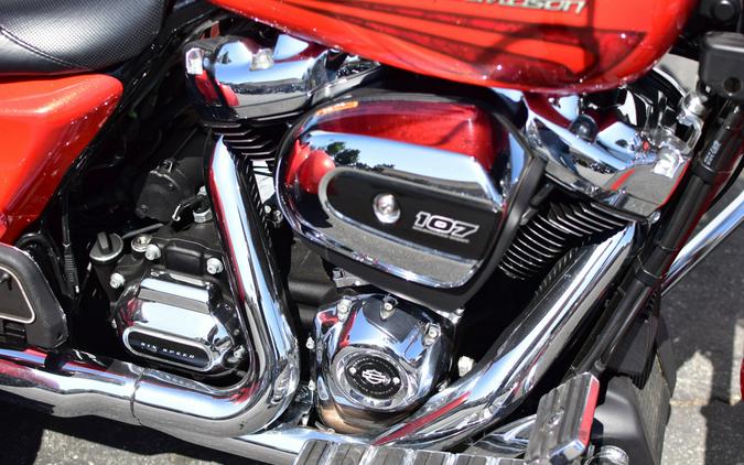 2017 Harley-Davidson Freewheeler Custom Colour Laguna Orange