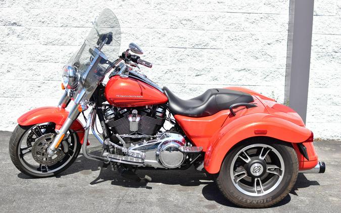 2017 Harley-Davidson Freewheeler Custom Colour Laguna Orange
