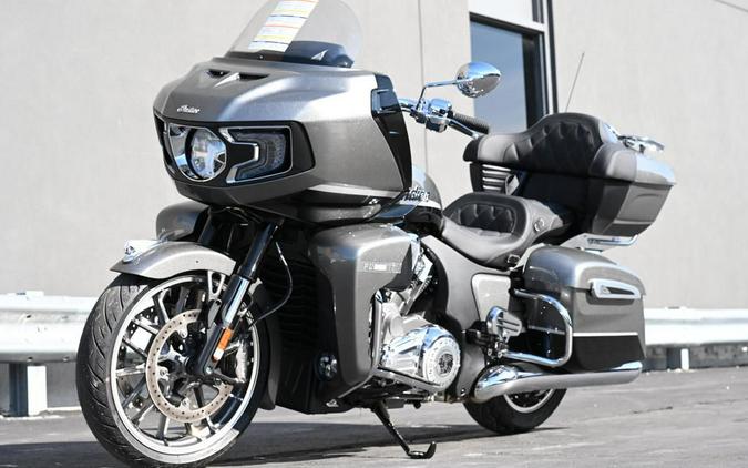 2024 Indian Motorcycle® Pursuit® Limited Titanium/Black Metallic