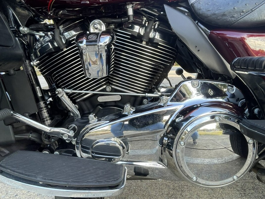 FLHTCUTG 2017 Tri Glide® Ultra