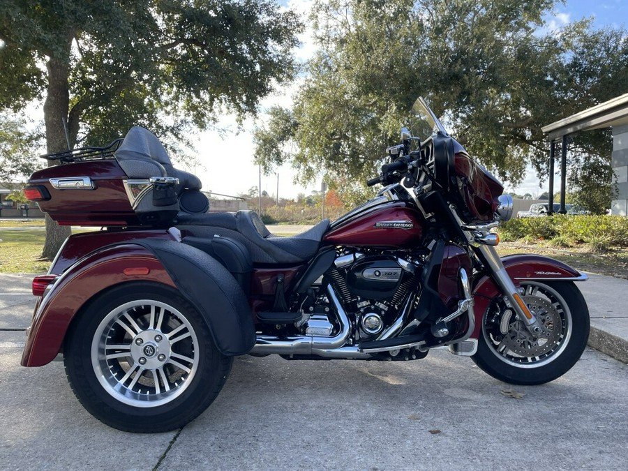 FLHTCUTG 2017 Tri Glide® Ultra