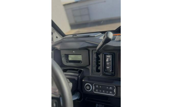 2026 Can-Am DEF MAX XT CAB HD11 9FTN