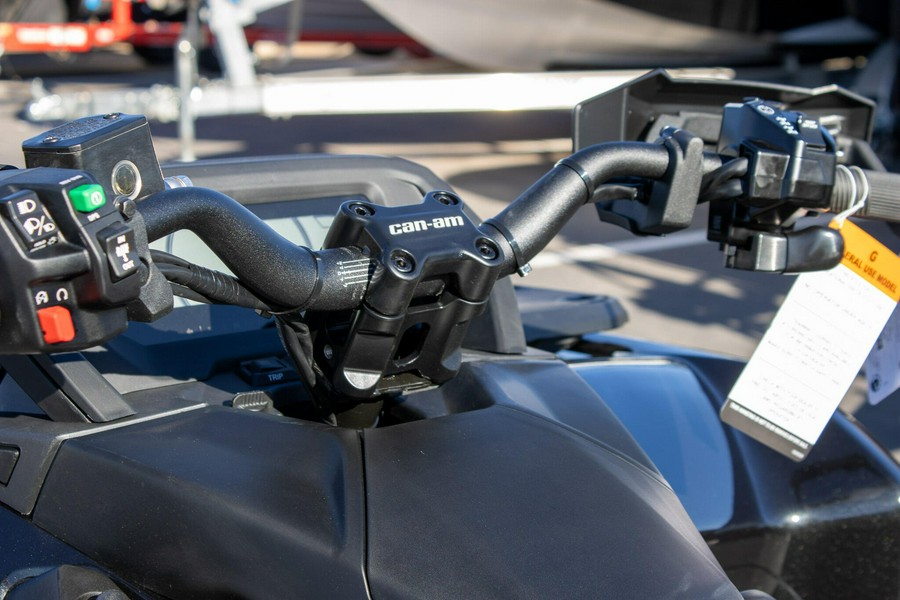 2026 CAN-AM OUTLANDER MAX 6X6 BACKCOUNTRY 1000R