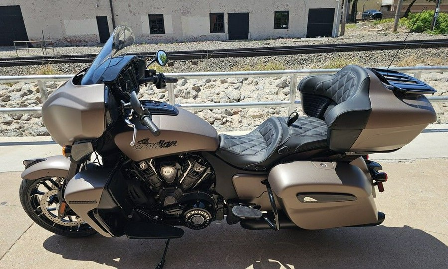 2025 Indian Motorcycle® Roadmaster® PowerPlus Dark Horse®