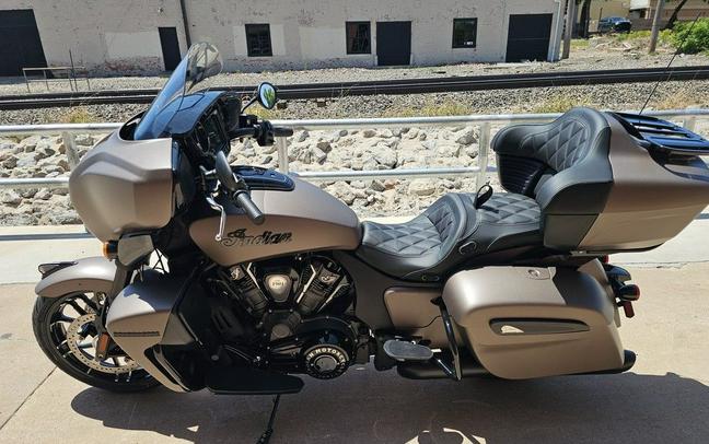2025 Indian Motorcycle® Roadmaster® PowerPlus Dark Horse®