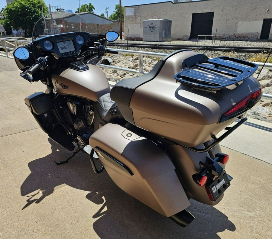 2025 Indian Motorcycle® Roadmaster® PowerPlus Dark Horse®