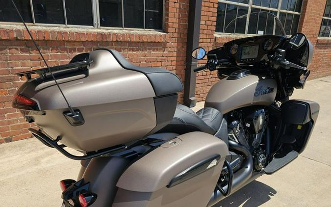 2025 Indian Motorcycle® Roadmaster® PowerPlus Dark Horse®