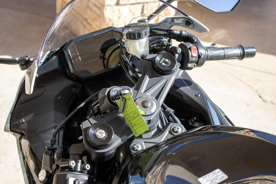 2026 KAWASAKI NINJA ZX-6R ABS