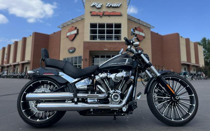 2023 Harley-Davidson® FXBR Breakout® Black Denim 067703