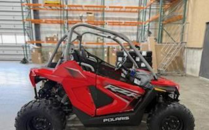 2026 Polaris RZR 200 EFI Z26HCA18A7