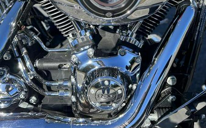 2015 Harley-Davidson® FLSTC - Heritage Softail® Classic