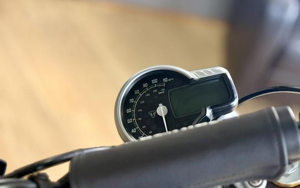 2025 Triumph Scrambler 400 X