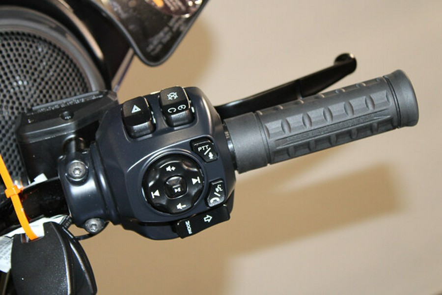 New 2026 Harley-Davidson Street Glide Grand American Touring FLHX Motorcycle For Sale In Miami, Florida