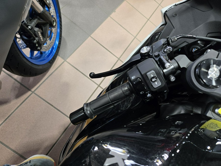 2026 KAWASAKI NINJA ZX-6R ABS
