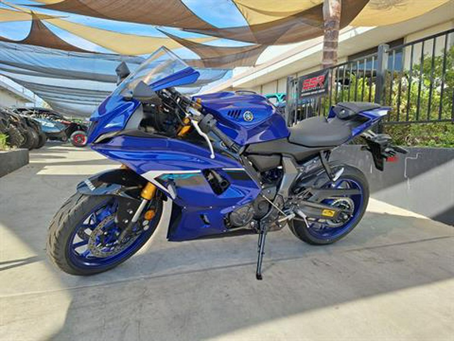 2025 Yamaha YZF-R7