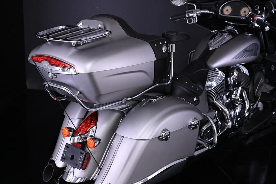 2016 Indian Motorcycle® Chieftain® Silver Smoke