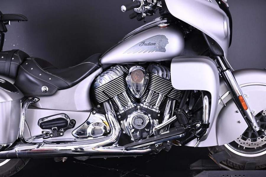2016 Indian Motorcycle® Chieftain® Silver Smoke
