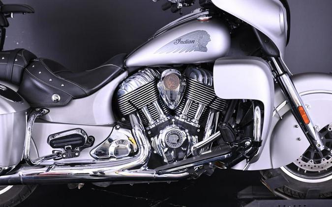 2016 Indian Motorcycle® Chieftain® Silver Smoke