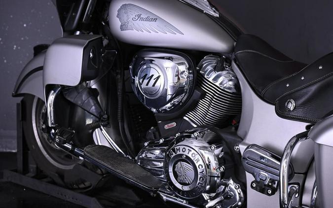 2016 Indian Motorcycle® Chieftain® Silver Smoke