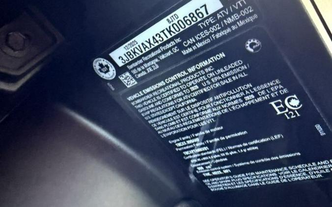 2026 Can-Am® Defender Limited HD11