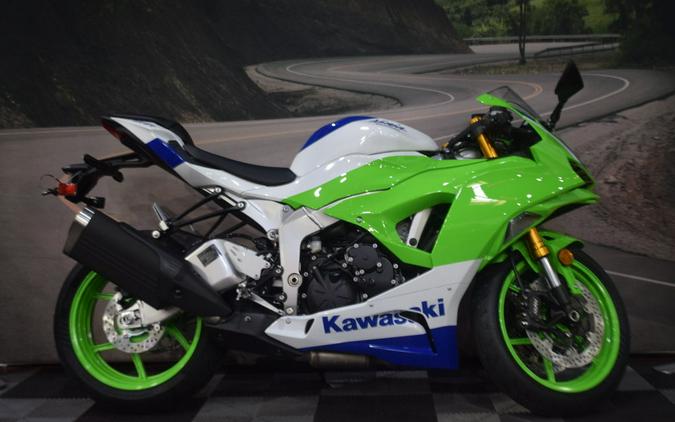 2024 Kawasaki Ninja® ZX™-6R 40th Anniversary Edition ABS