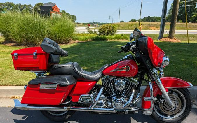 2003 Harley-Davidson Electra Glide® Classic Exclusive - Fire Engine Red - Firefighter