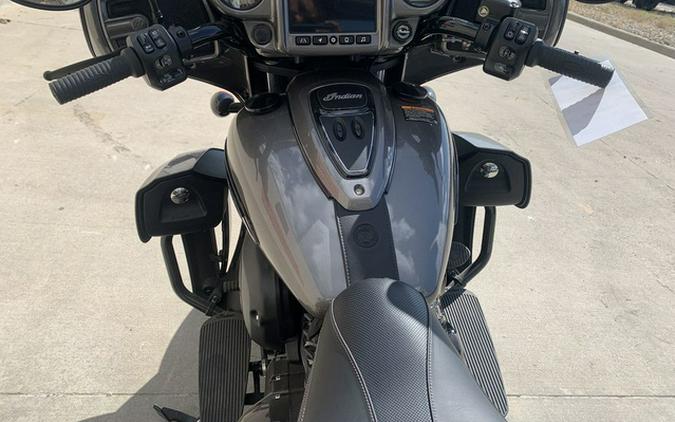2025 Indian Roadmaster Dark Horse w/Powerband Audio Heavy Metal