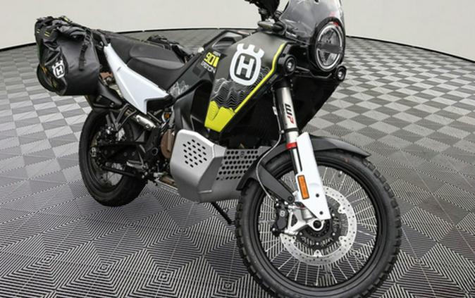 2025 Husqvarna Norden 901 Expedition