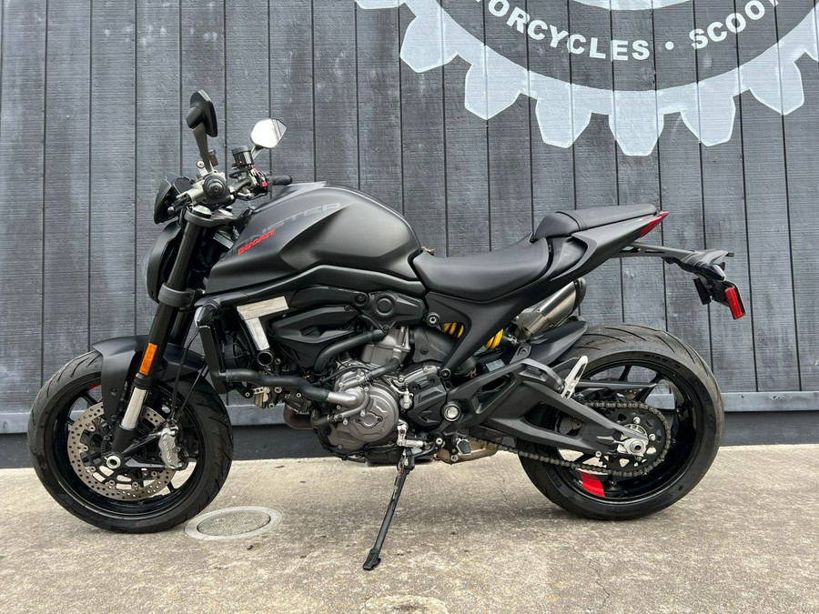 2021 Ducati Monster