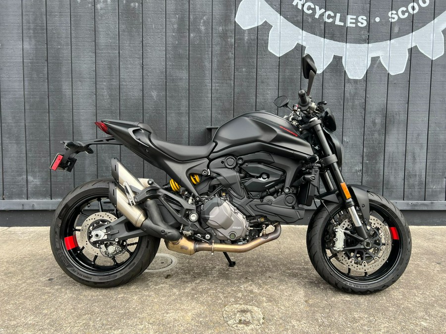 2021 Ducati Monster
