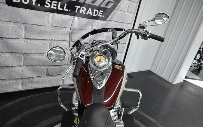 2025 Indian Springfield Maroon Metallic/Silver Quartz Metalli