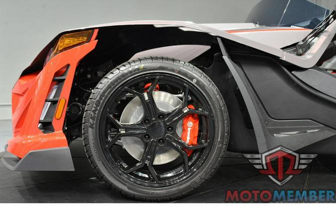 2026 Slingshot R AutoDrive Radiant Gray with Indy Red Pearl