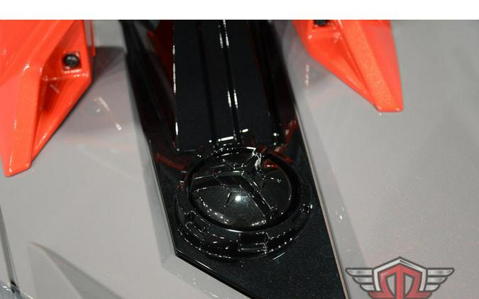 2026 Slingshot R AutoDrive Radiant Gray with Indy Red Pearl