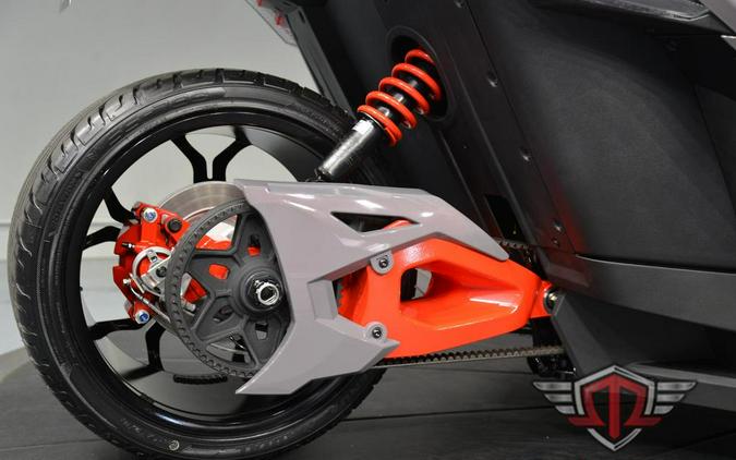 2026 Slingshot R AutoDrive Radiant Gray with Indy Red Pearl