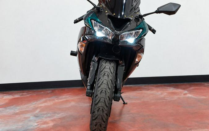 2021 Kawasaki Ninja ZX-6R ABS