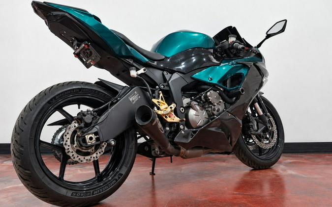 2021 Kawasaki Ninja ZX-6R ABS
