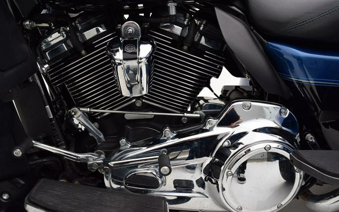 2018 Harley-Davidson Trike FLHTCUTG - Tri Glide Ultra